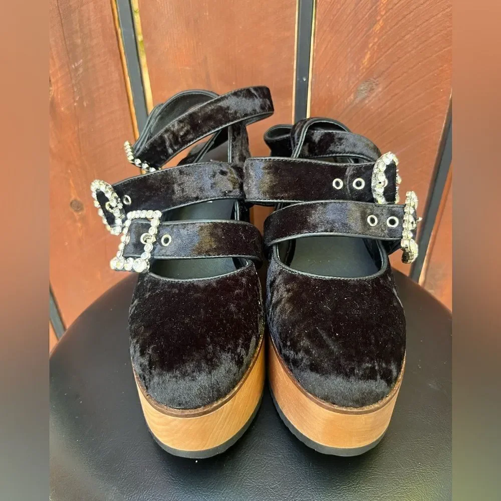 Jeffrey Campbell Velvet Platform Clog with crystal buckles size 8